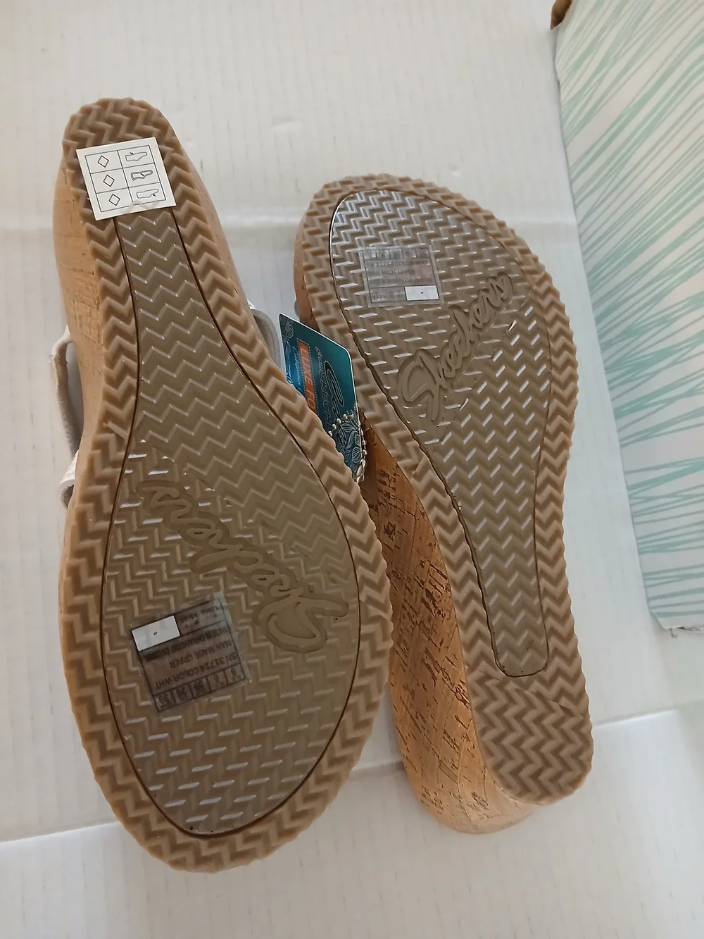 Cali From Skechers Women’s White Cork Wedge Sandals Size 9 $30